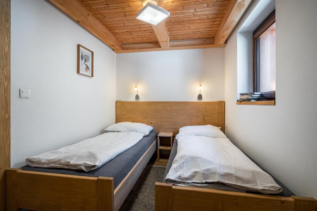 Apartments Srdiecko - Sauna In Smaller Apt - Highest In Central Europe - Fireplace - In The Forest 塔莱 外观 照片