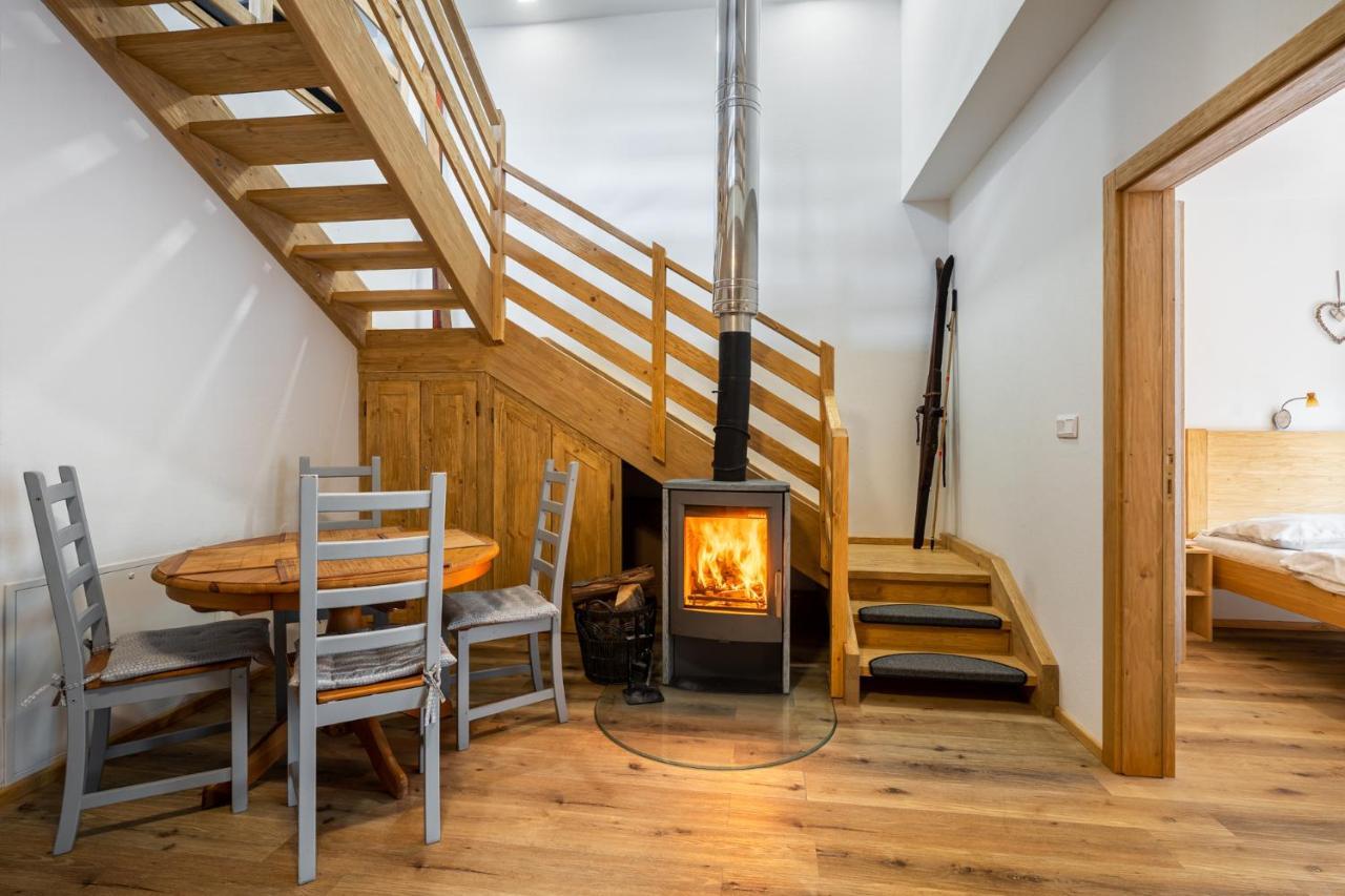 Apartments Srdiecko - Sauna In Smaller Apt - Highest In Central Europe - Fireplace - In The Forest 塔莱 外观 照片