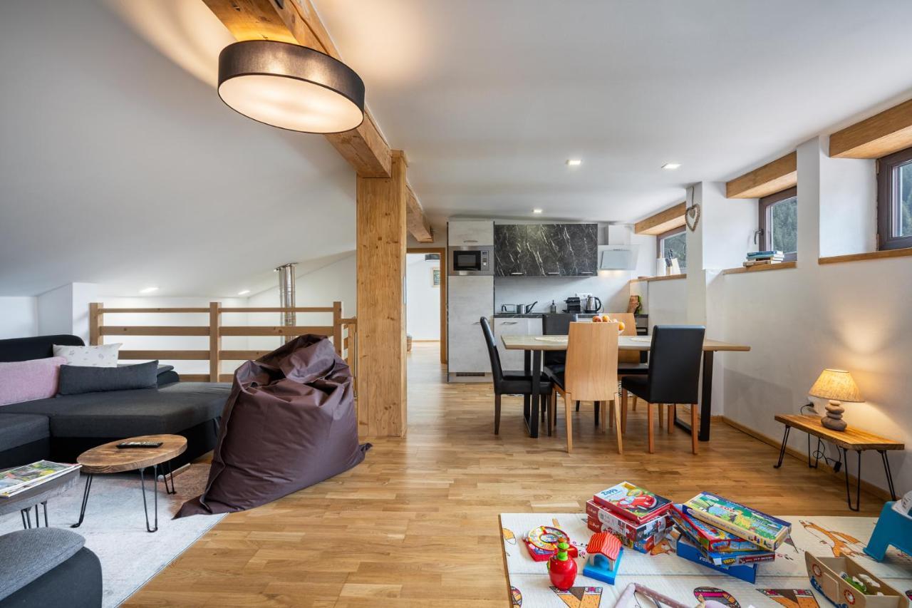 Apartments Srdiecko - Sauna In Smaller Apt - Highest In Central Europe - Fireplace - In The Forest 塔莱 外观 照片